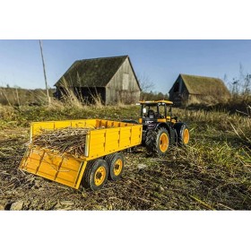 ZDALNIE STEROWANY TRAKTOR JCB FARM Z PRZYCZEPĄ E360